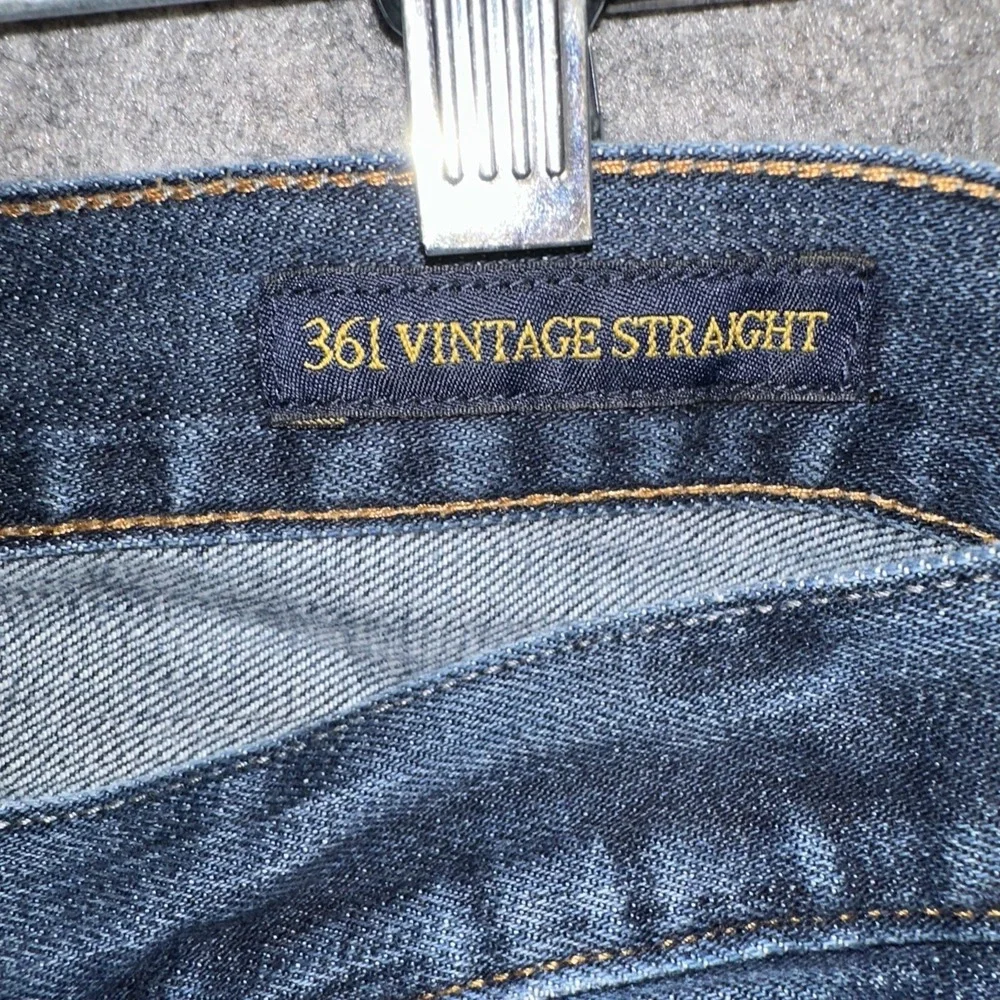 Lucky Brand Jeans Men's 38x32 361‎ Vintage Straight Stretch Distressed Dark Wash